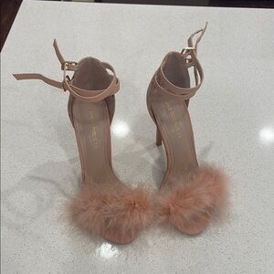 Elegant Pink Feathered Heels
